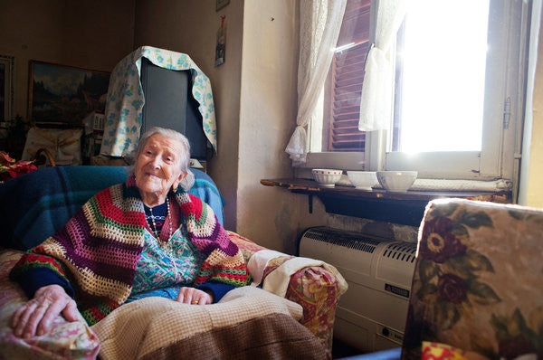 Raw Eggs and No Husband Since ’38 Keep Her Young at 115